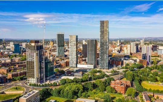 Tour the highlights of Manchester with a city exploration game