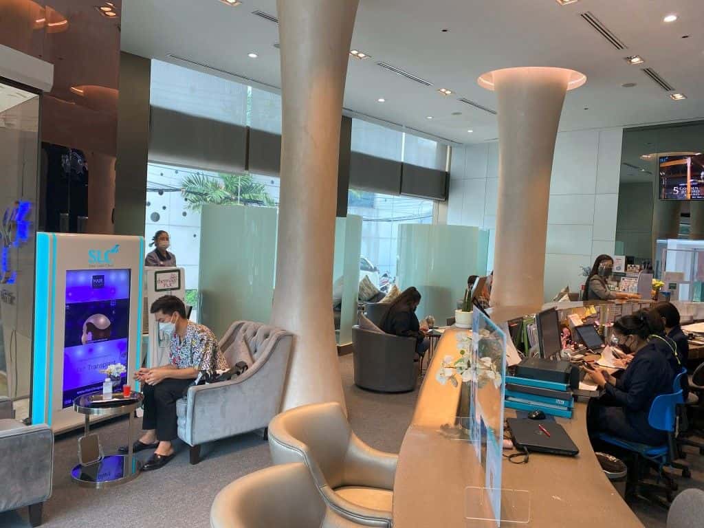 SLC สาขาทองหล่อ (ตรงข้ามซอย 25)1