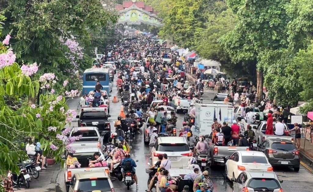 Songkran Festival Funny Half day Tour1
