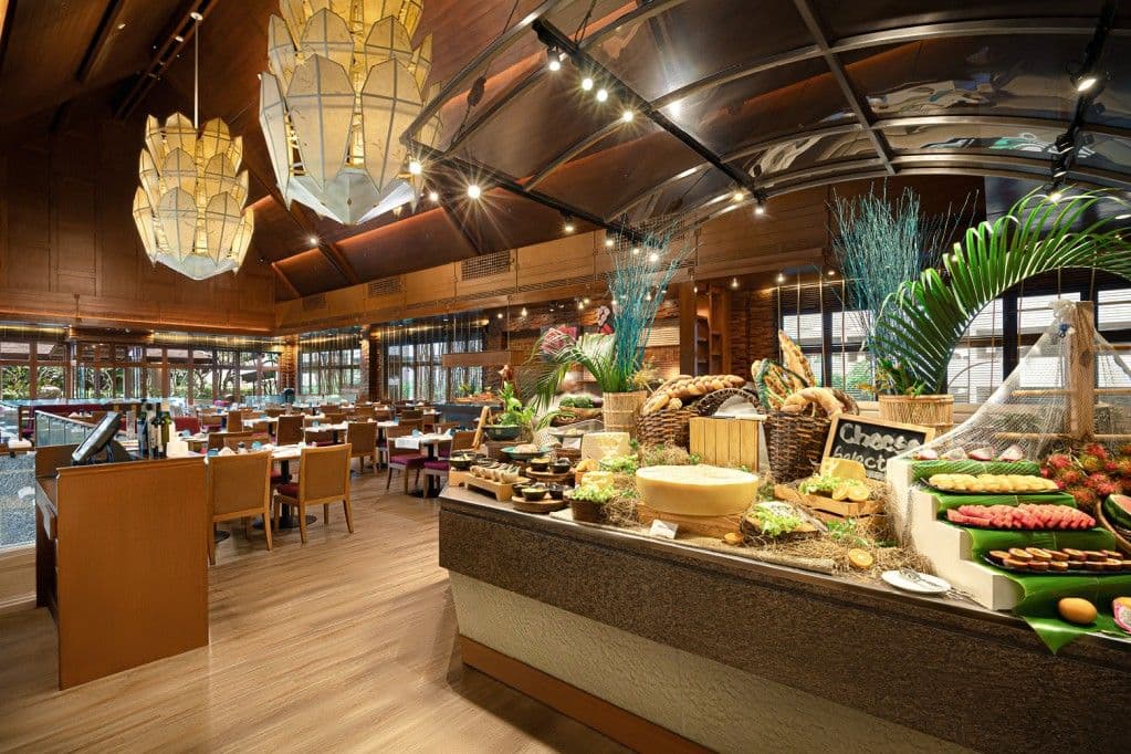 ดินเนอร์บุฟเฟ่ต์ซีฟู้ด (เฉพาะคืนวันศุกร์) ที่ห้องอาหารกาดคาเฟ่ โรงแรมแชงกรี-ลา เชียงใหม่