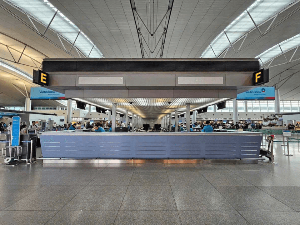 VIP Fast Track Service For Immigration At Tan Son Nhat International Airport | Ho Chi Minh City - Vietnam4