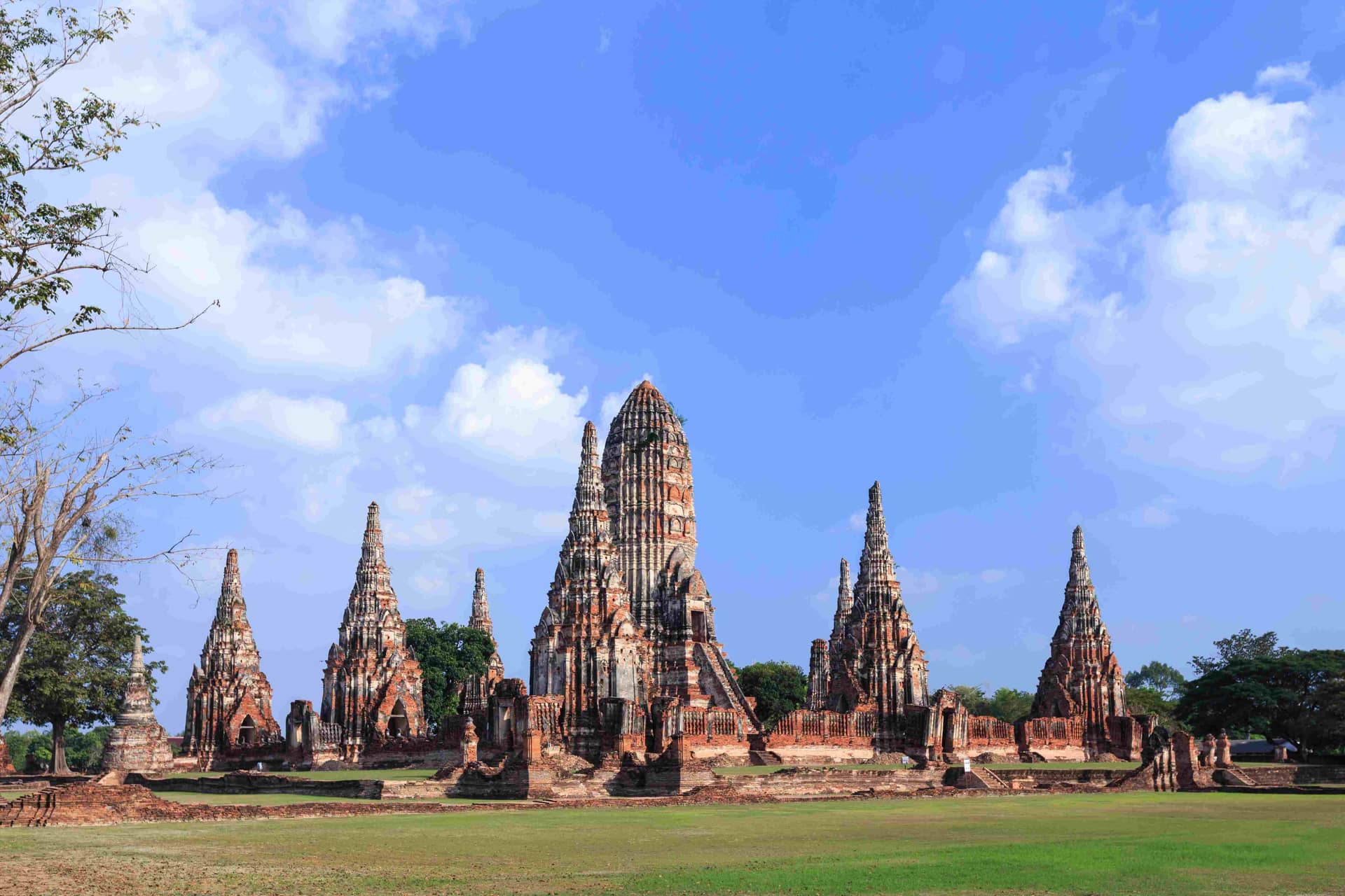 ทัวร์เมืองเก่าอยุธยาและวัดดัง 1 วัน พร้อมบริการรับ-ส่งจากกรุงเทพฯ ทริปเที่ยว และเดย์ทริป