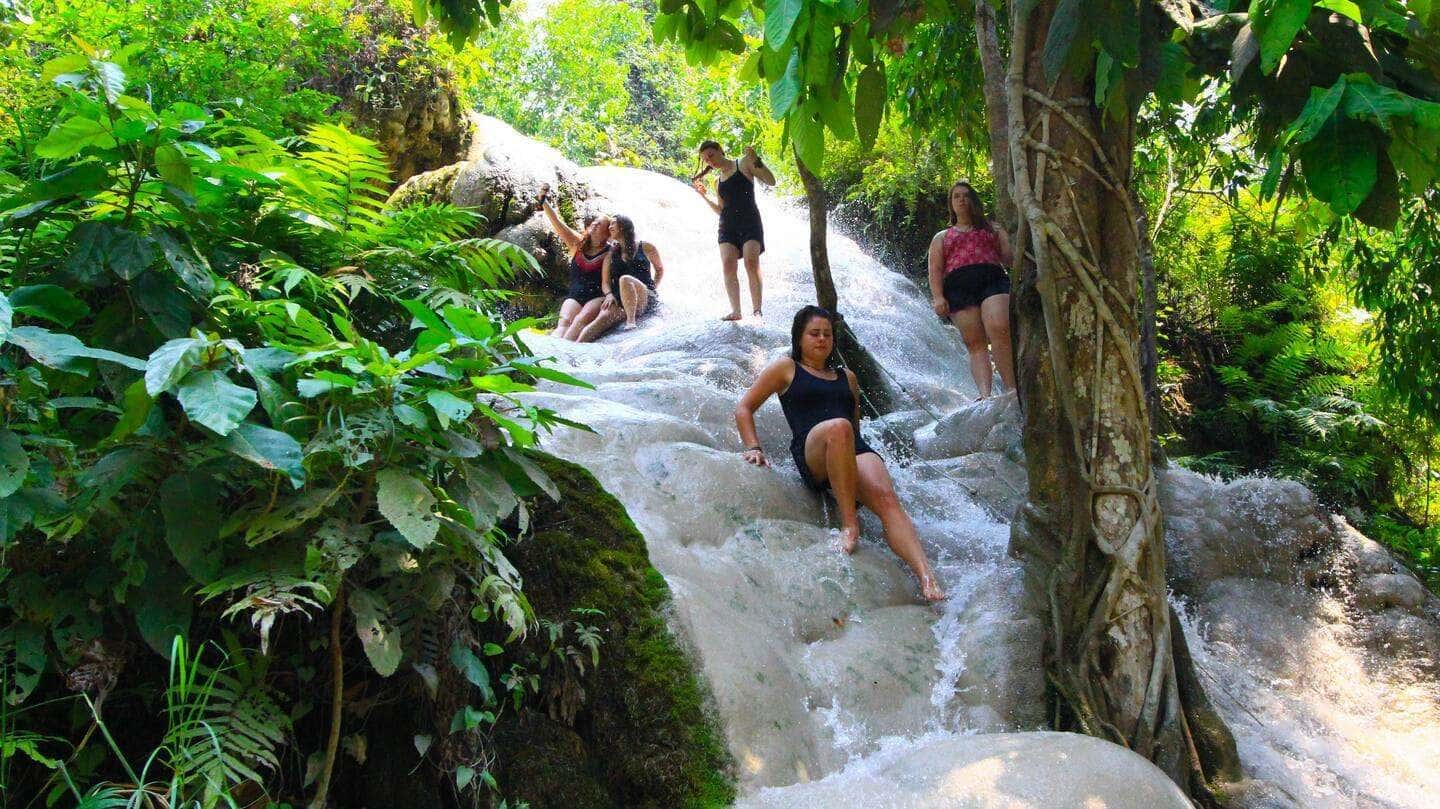 Unique Sticky Waterfall Climbing Tour in Chiang Mai Trips and Day Trips4