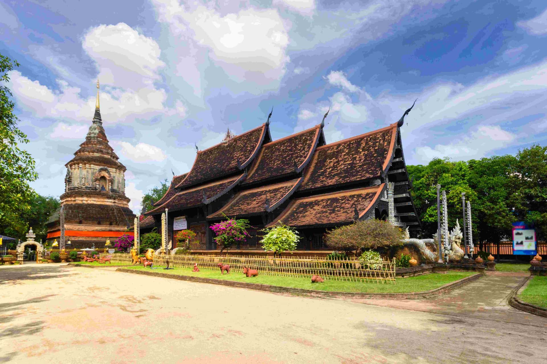 Chiang Mai Old City: The Mystique of Lanna Tour Trips and Day Trips4