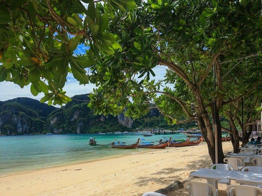 Phi Phi Islands & Maiton Sunset Tour with Long-tail Boat Trips and Day Trips