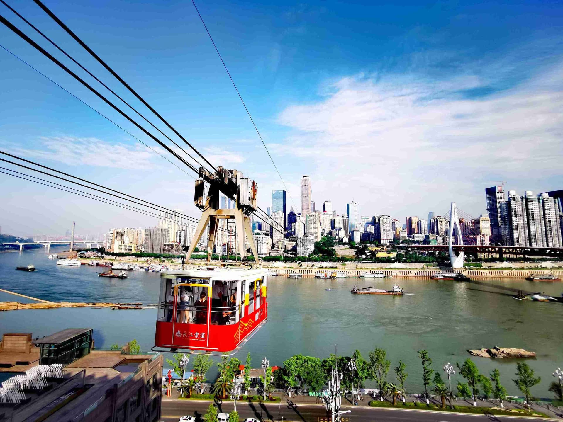 Yangtze River Cable Car & River Cruise