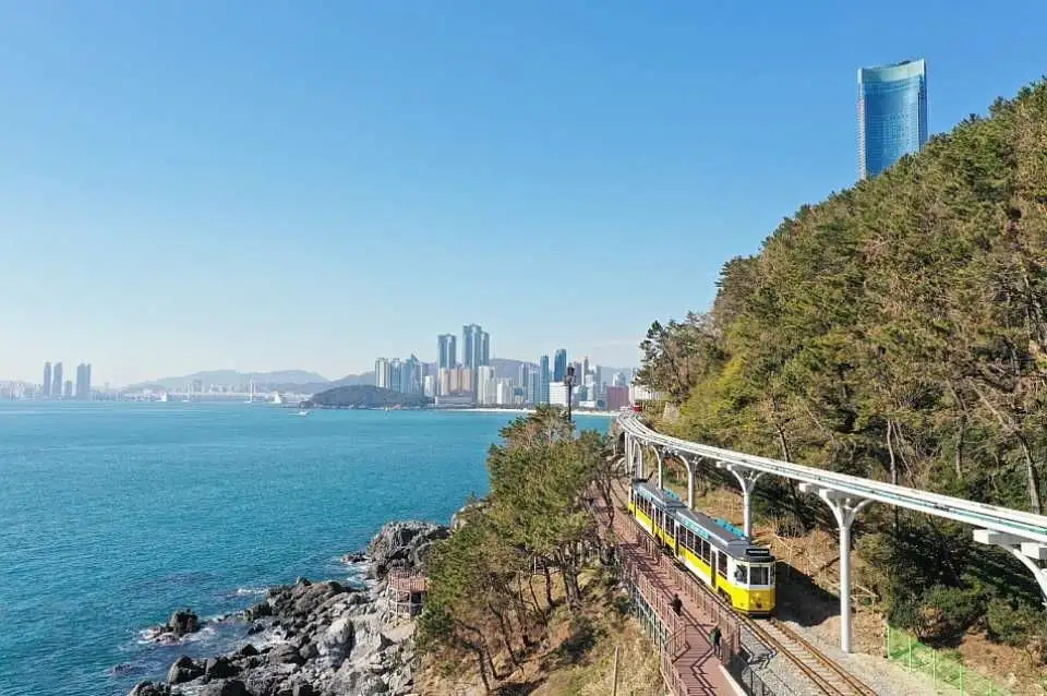 ตั๋วรถไฟแคปซูล (Sky Capsule) และรถไฟชายหาดแฮอุนแด ปูซาน2