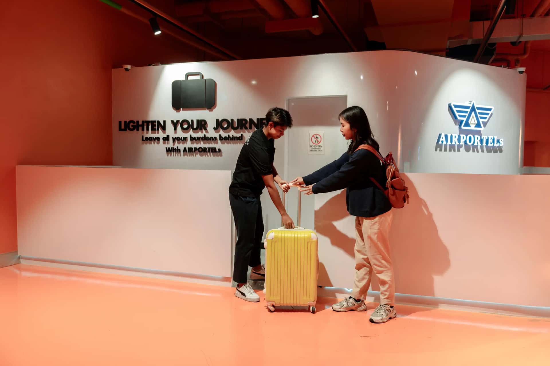 บริการรับฝากกระเป๋าเดินทางในห้างสรรพสินค้าชั้นนำกรุงเทพฯ - AIRPORTELs4