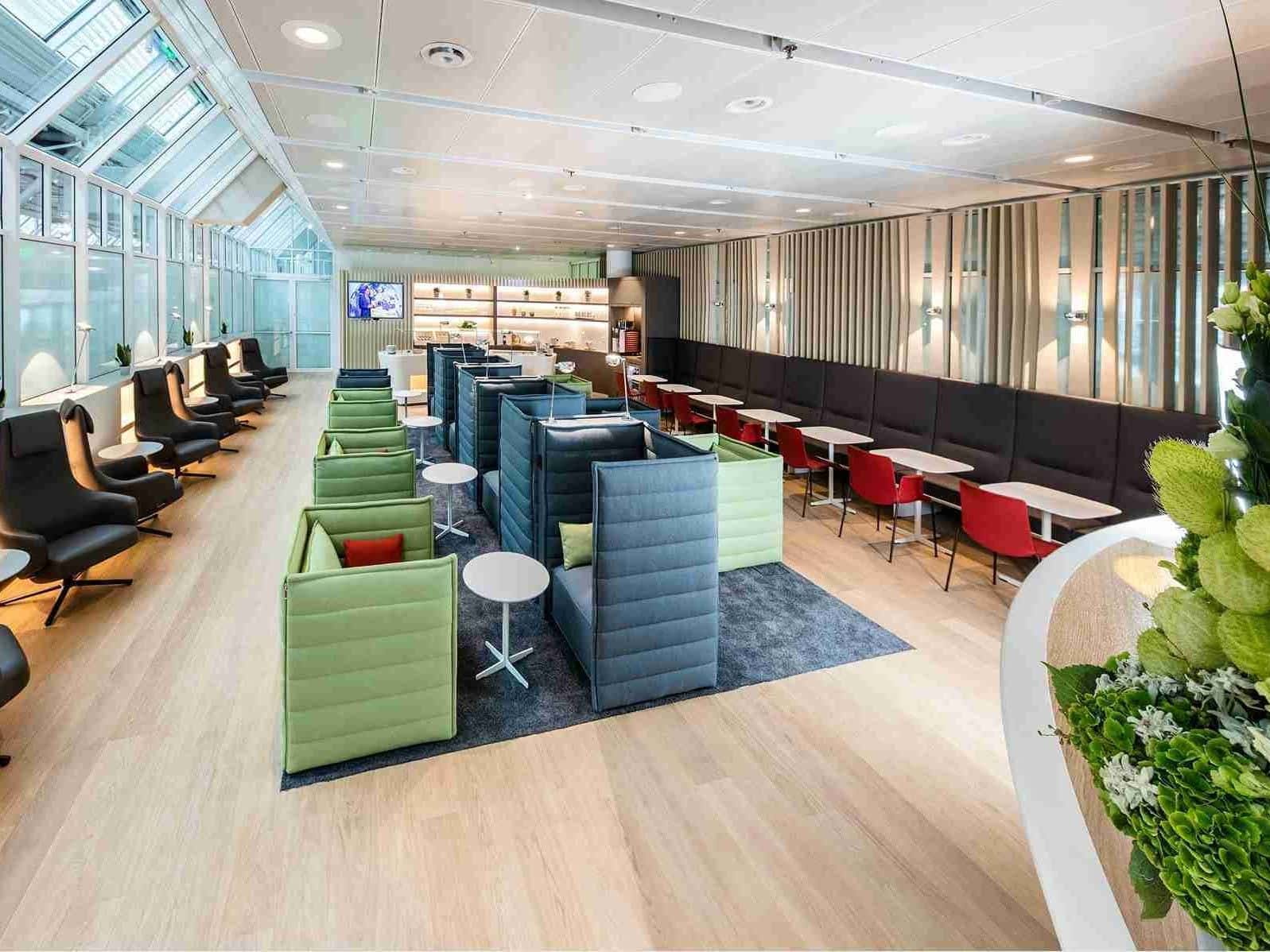 Munich International Airport (MUC) Lounge Pass3