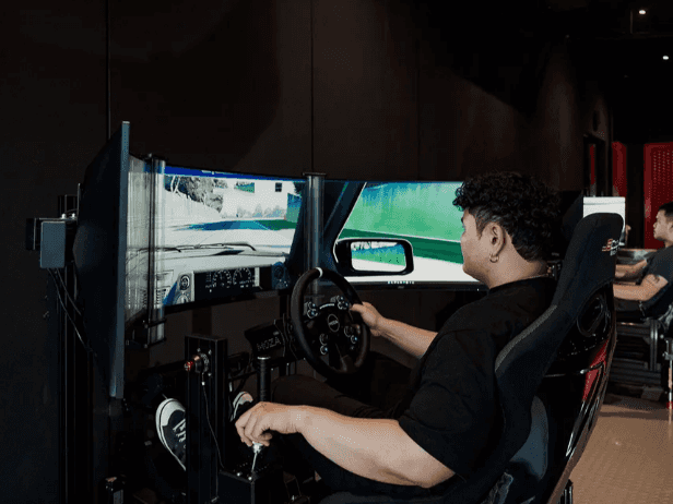 Apex Sim Racing Experience in Bangkok2