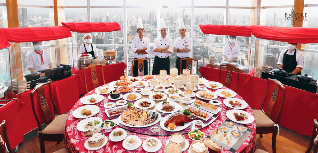 บุฟเฟ่ต์ที่โรงแรมใบหยกสกาย กรุงเทพ3