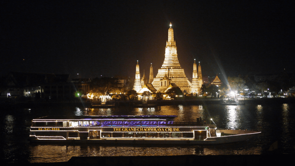 Chaophraya Cruise in Bangkok