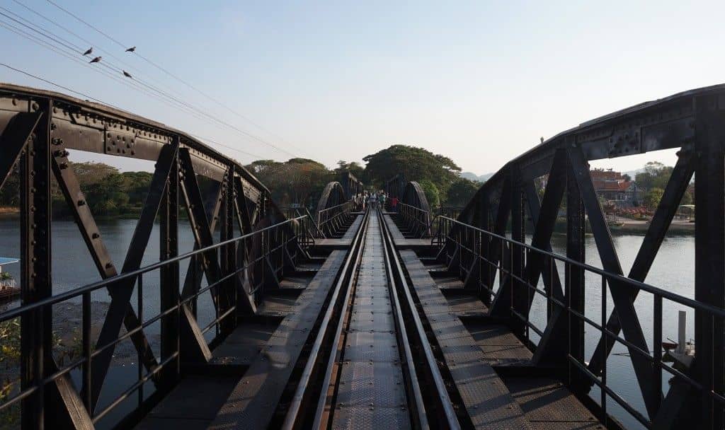 ทริปประวัติศาสตร์สะพานข้ามแม่น้ำแคว ชมน้ำตกเอราวัณ (พร้อมรถรับ-ส่งจากกรุงเทพฯ) ทริปเที่ยว และเดย์ทริป