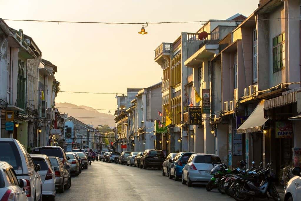 Phuket Old Town : Culture & Temple Tour (Guide & Transfer) Trips and Day Trips2