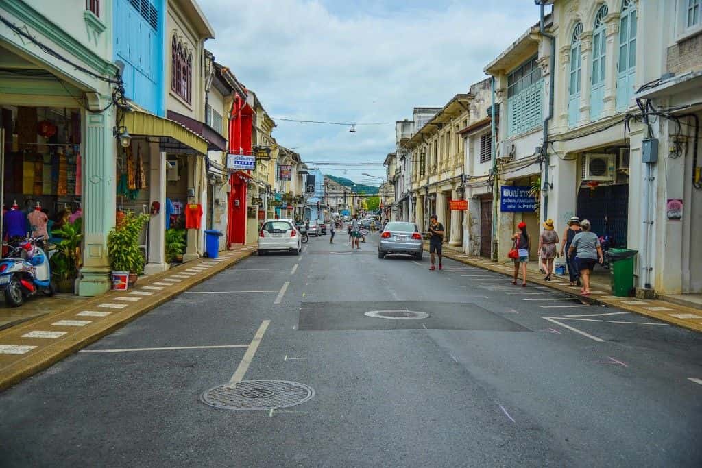 Phuket Old Town : Culture & Temple Tour (Guide & Transfer) Trips and Day Trips4