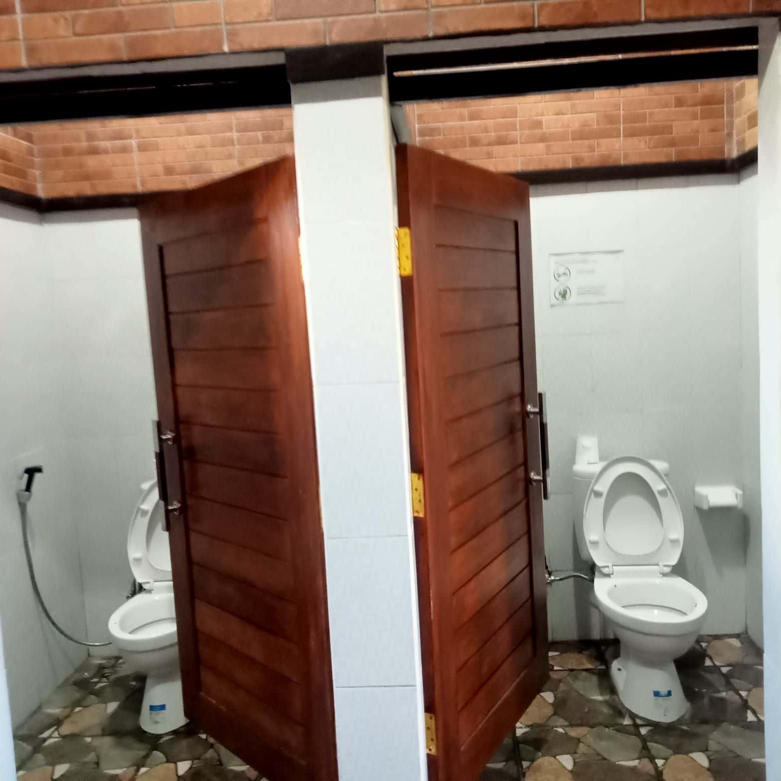 แช่น้ำพุร้อนธรรมชาติบาตูร์ ในบาหลี2