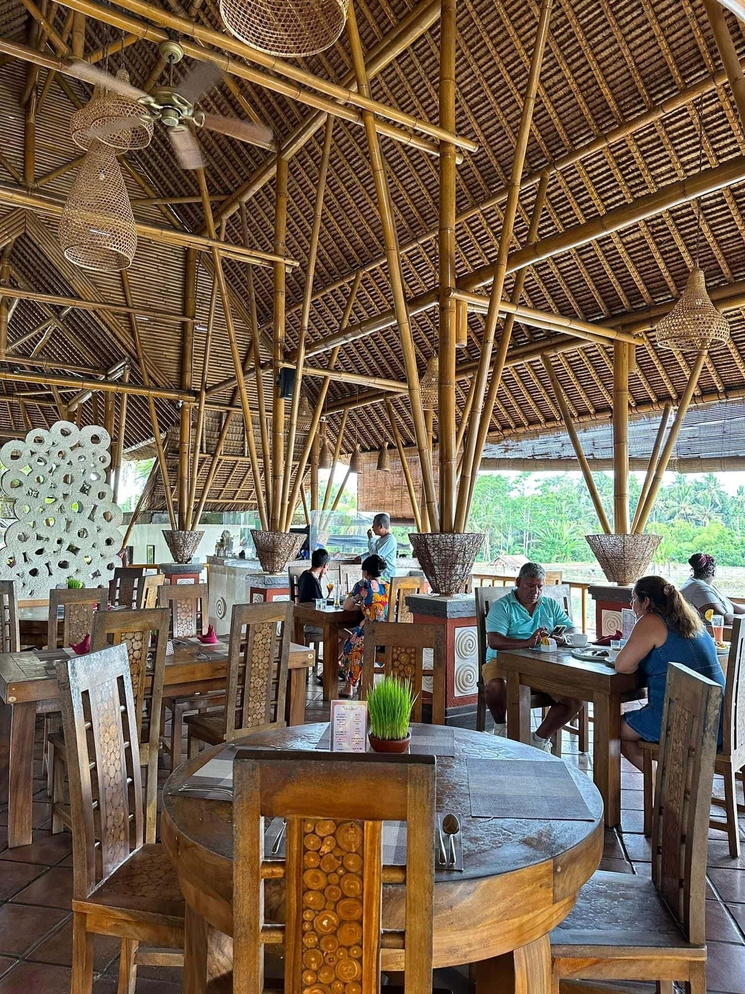 ร้านเบเบ็ก เทบาซารี เรสเตอรองต์ ที่ อูบุด1