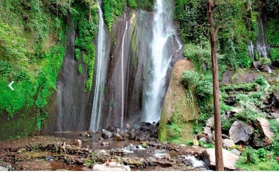 ารสำรวจน้ำตกผีสิงที่ป่า Munduk1