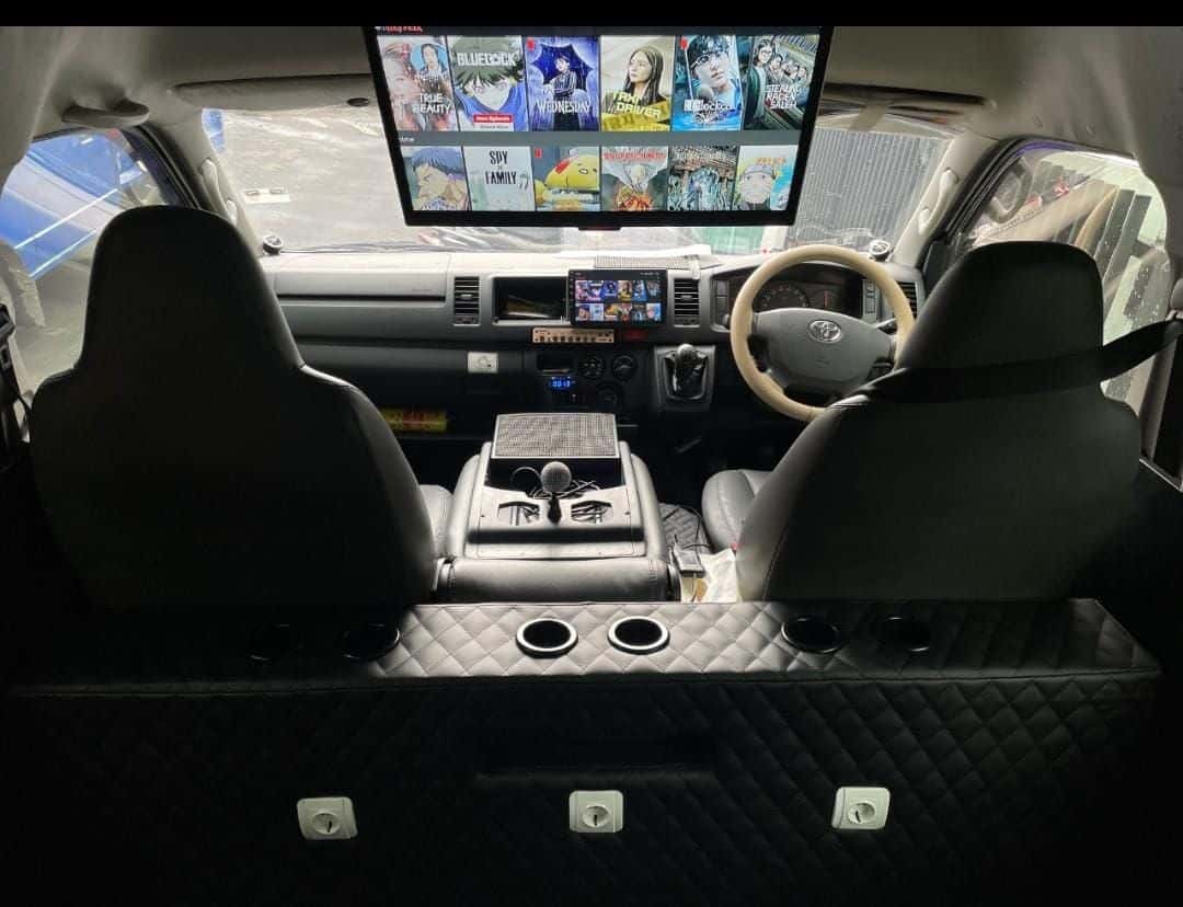 HiAce Rent Full Day (Jakarta to Central Java Area)1