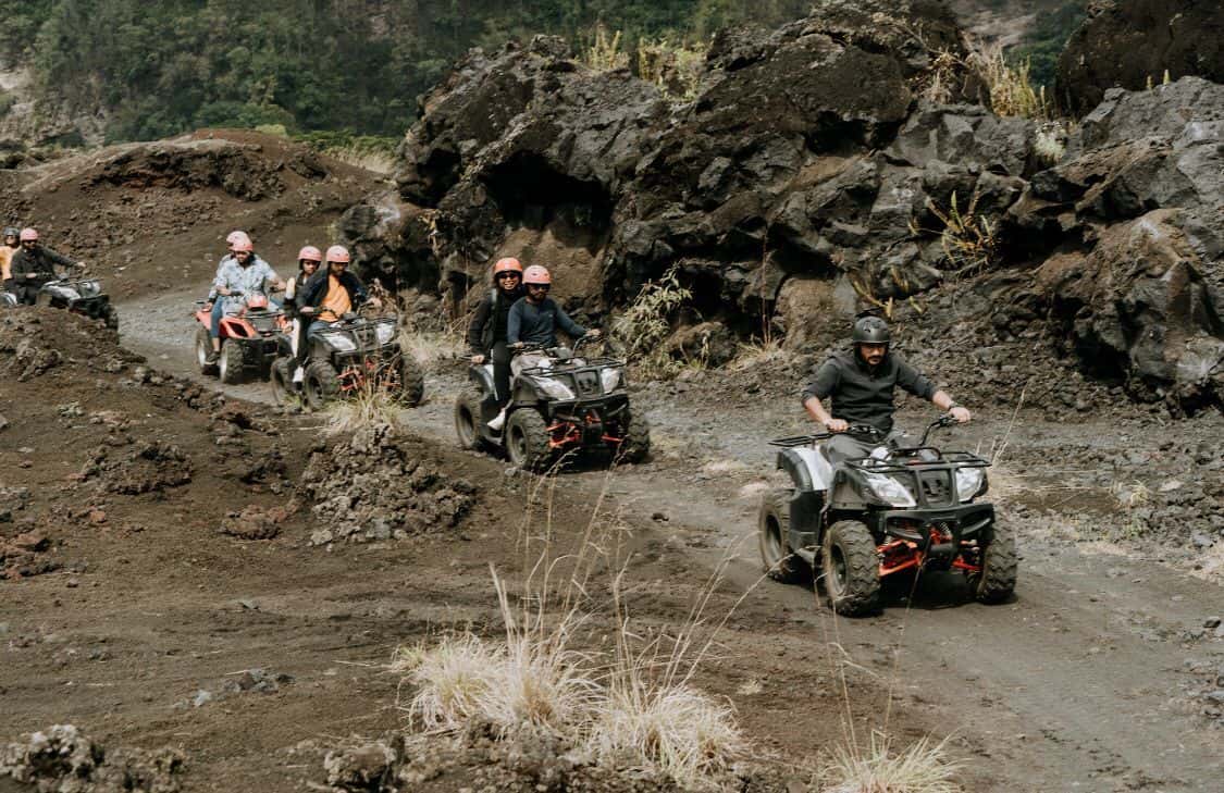 ทริปขับ ATV บนลาวาภูเขาบาตูร์2