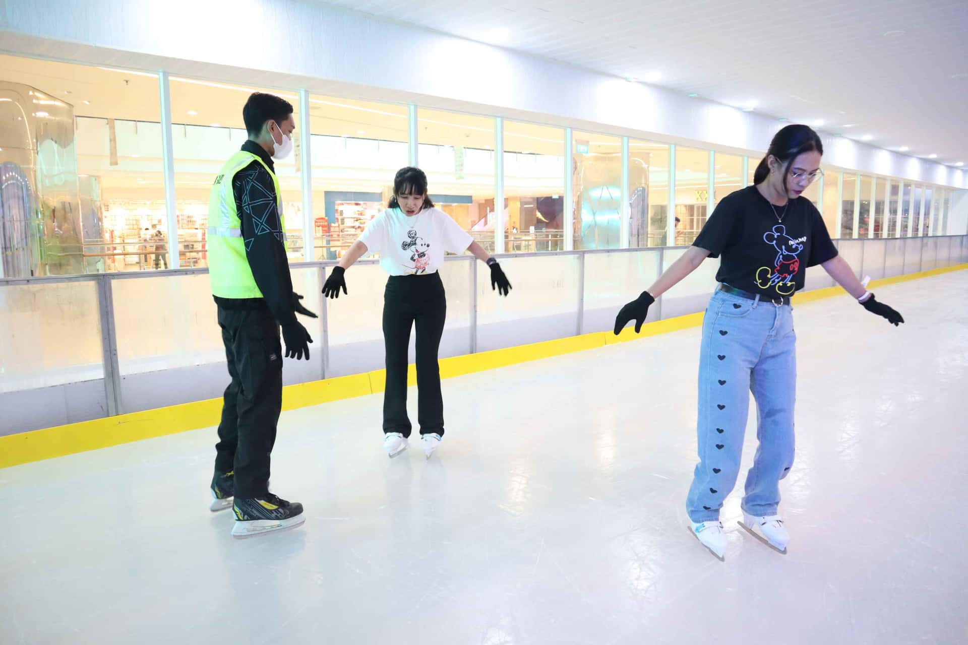 Tentrem On Ice1