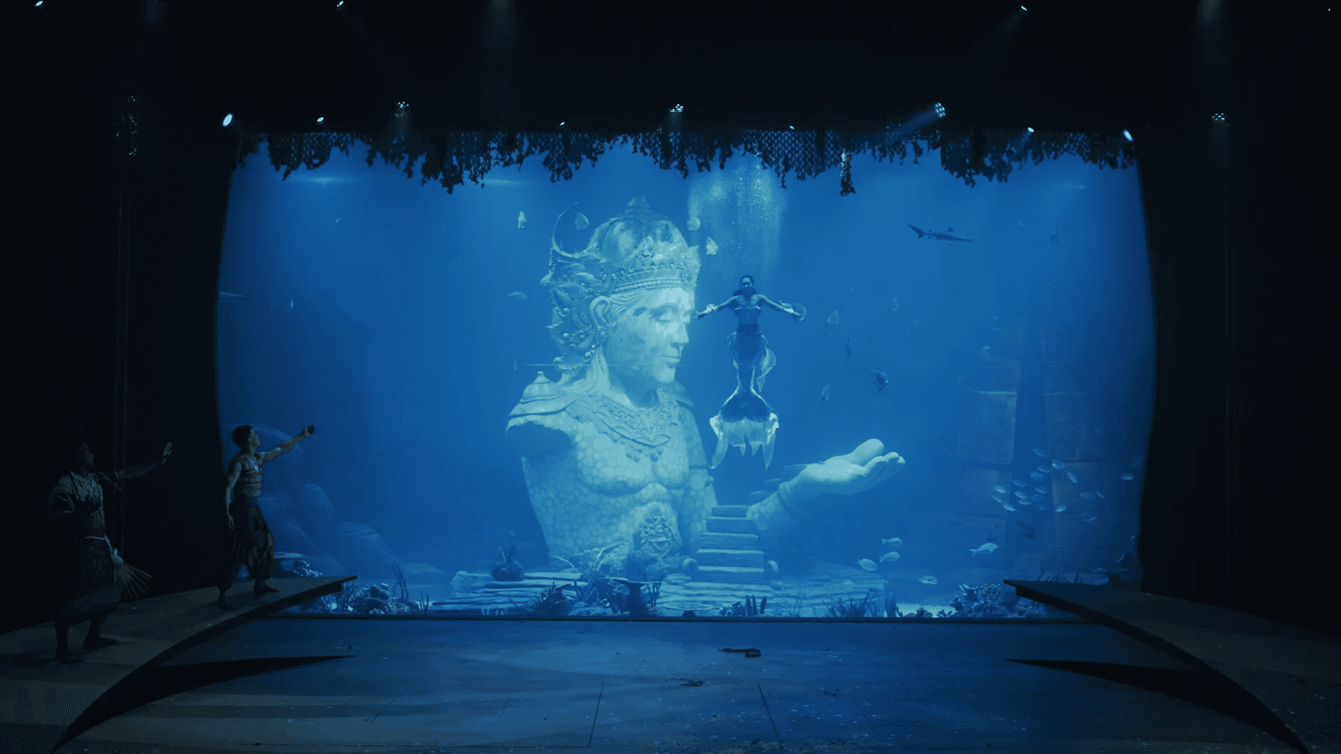 Varuna Underwater Show Package at Taman Safari Bali1
