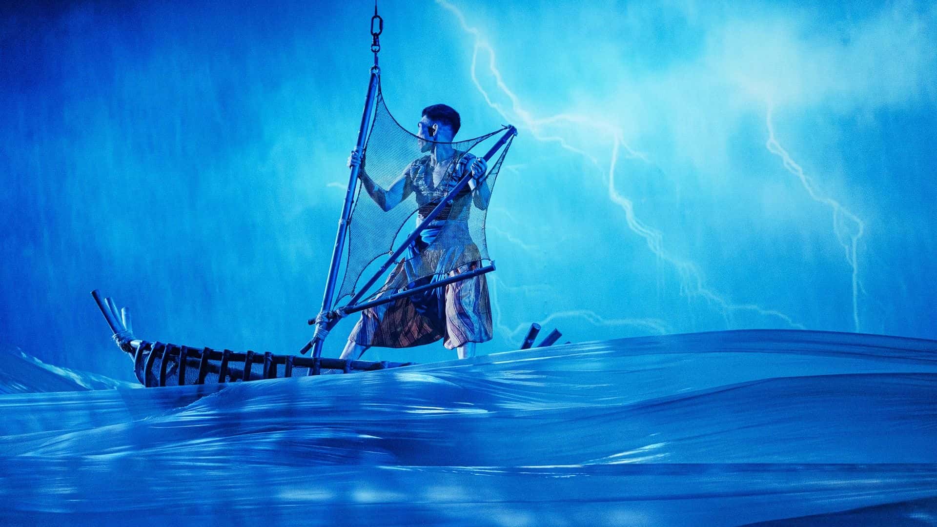 Varuna Underwater Show Package at Taman Safari Bali4