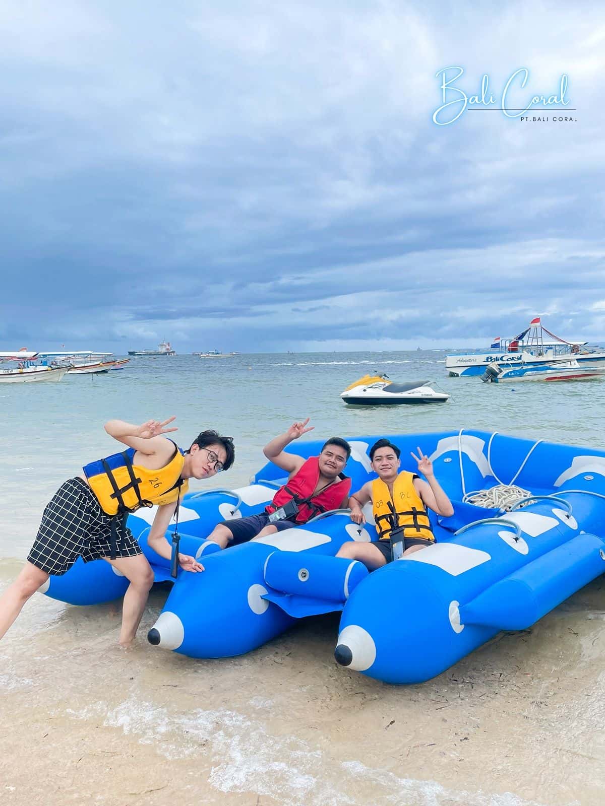 กิจกรรมกีฬาทางน้ำที่ตันจุงเบโนอา สำหรับผู้ที่ไม่ถือบัตรประจำตัวประชาชนอินโดนีเซีย โดยบาหลีคอรัลไดฟ์ & วอร์เตอร์สปอร์ต1