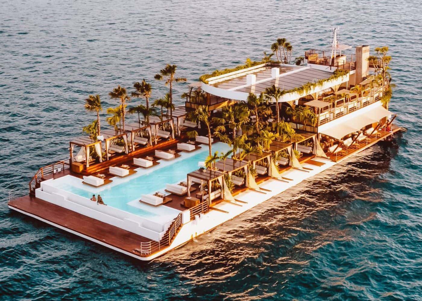Hype Luxury Boat Experience1