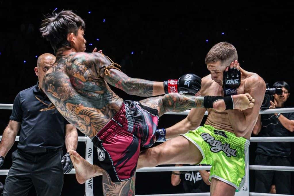 บัตรเข้าชมวันแชมเปียนชิพมวยไทยคืนวันศุกร์ที่วันลุมพินี (ONE Lumpinee x ONE Championship)2