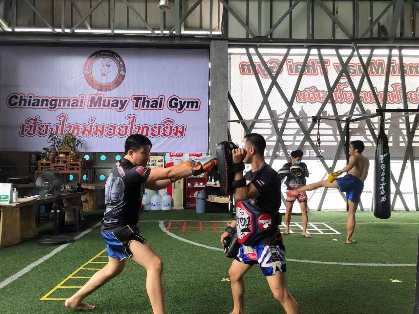 คอร์สเรียนมวยไทยส่วนตัวที่เชียงใหม่ มวยไทย ยิม