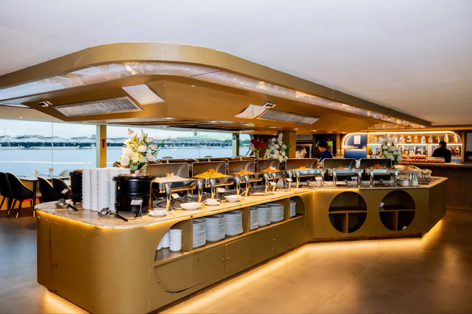 แพ็กเกจล่องเรือดินเนอร์ วีว่า อลังกา ครูซ (Viva Alangka Cruise)1