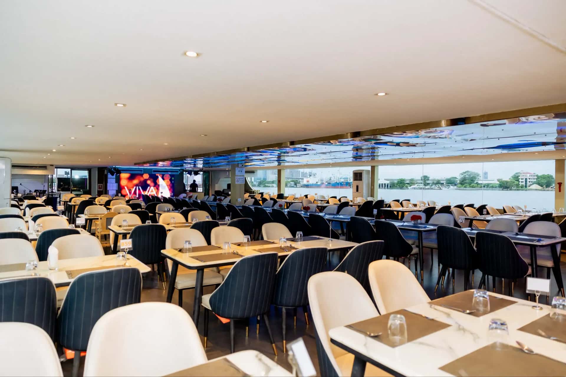แพ็กเกจล่องเรือดินเนอร์ วีว่า อลังกา ครูซ (Viva Alangka Cruise)2