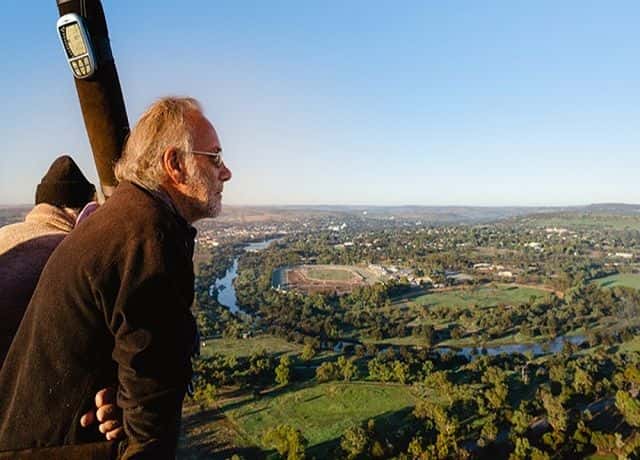 Avon Valley Hot Air Balloon Flight with Transfer - Weekend4