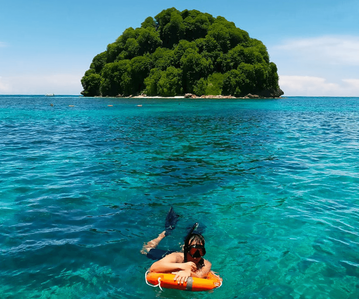 Mantanani Island Snorkeling Day Trip / Manta Combo Trip