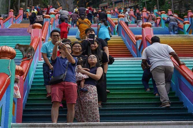 Private Tour: Kuala Lumpur with Petronas Twin Towers Observation Deck and Batu Caves2