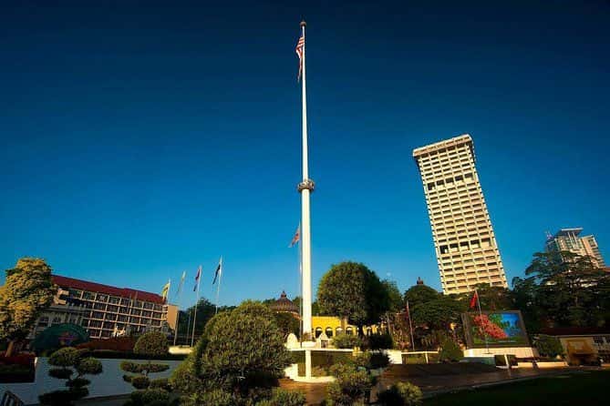 Skip The Line Petronas Twin Towers Tickets & Top Ten Wonder of Kuala Lumpur Tour2