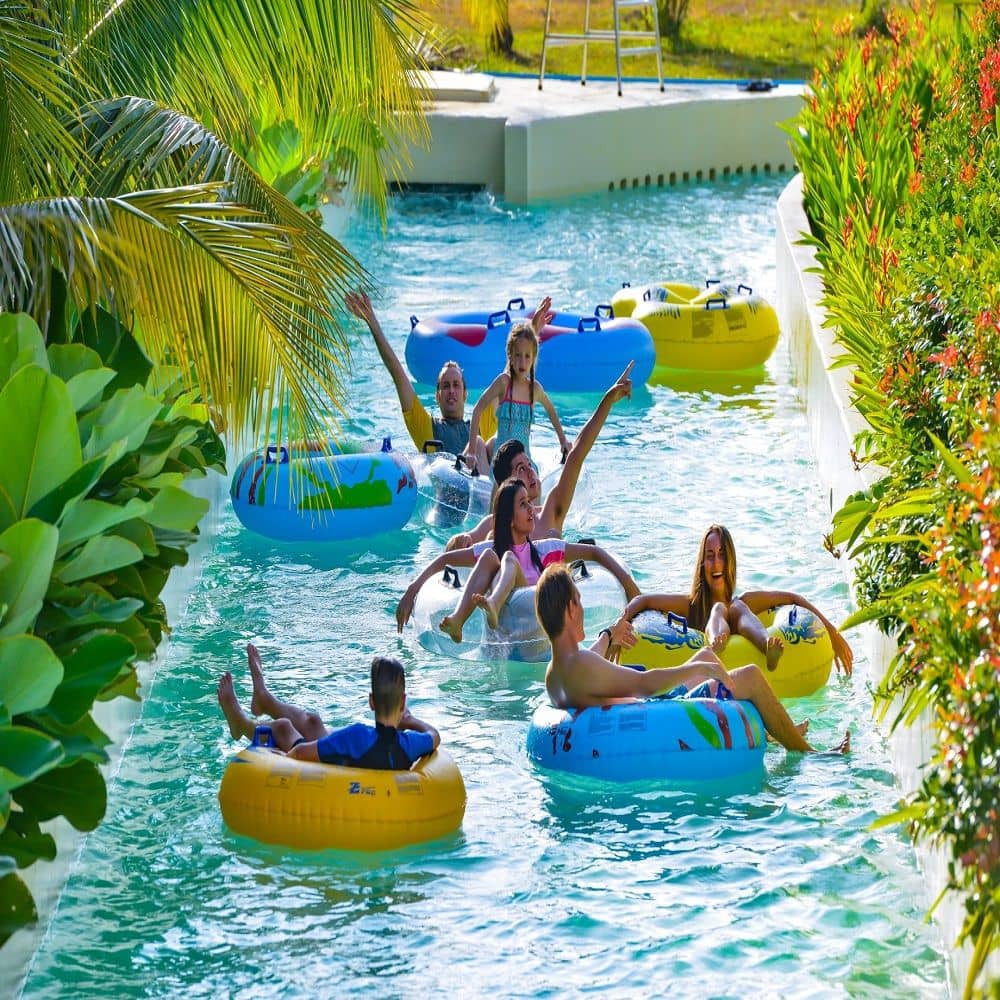 บัตรเข้าสวนน้ำสแปลช เอาต์ (Splash Out) ในลังกาวี