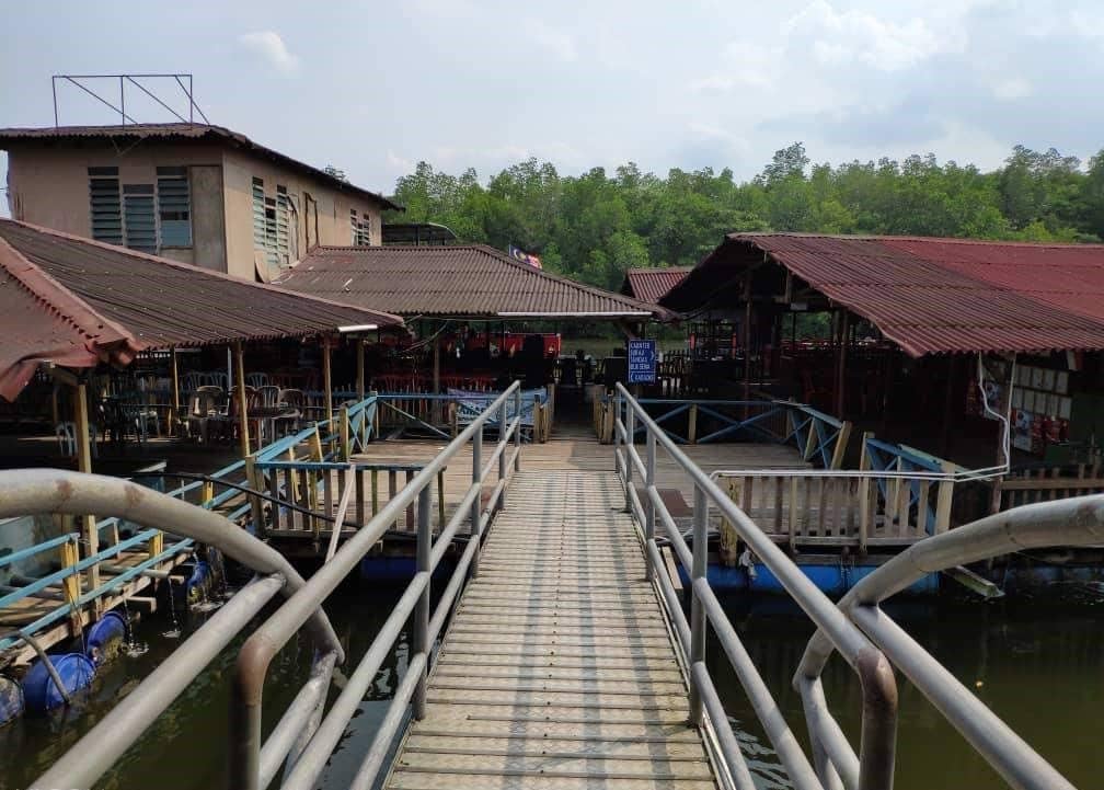Sungai Lebam River Cruise Tour with Transfer within Desaru