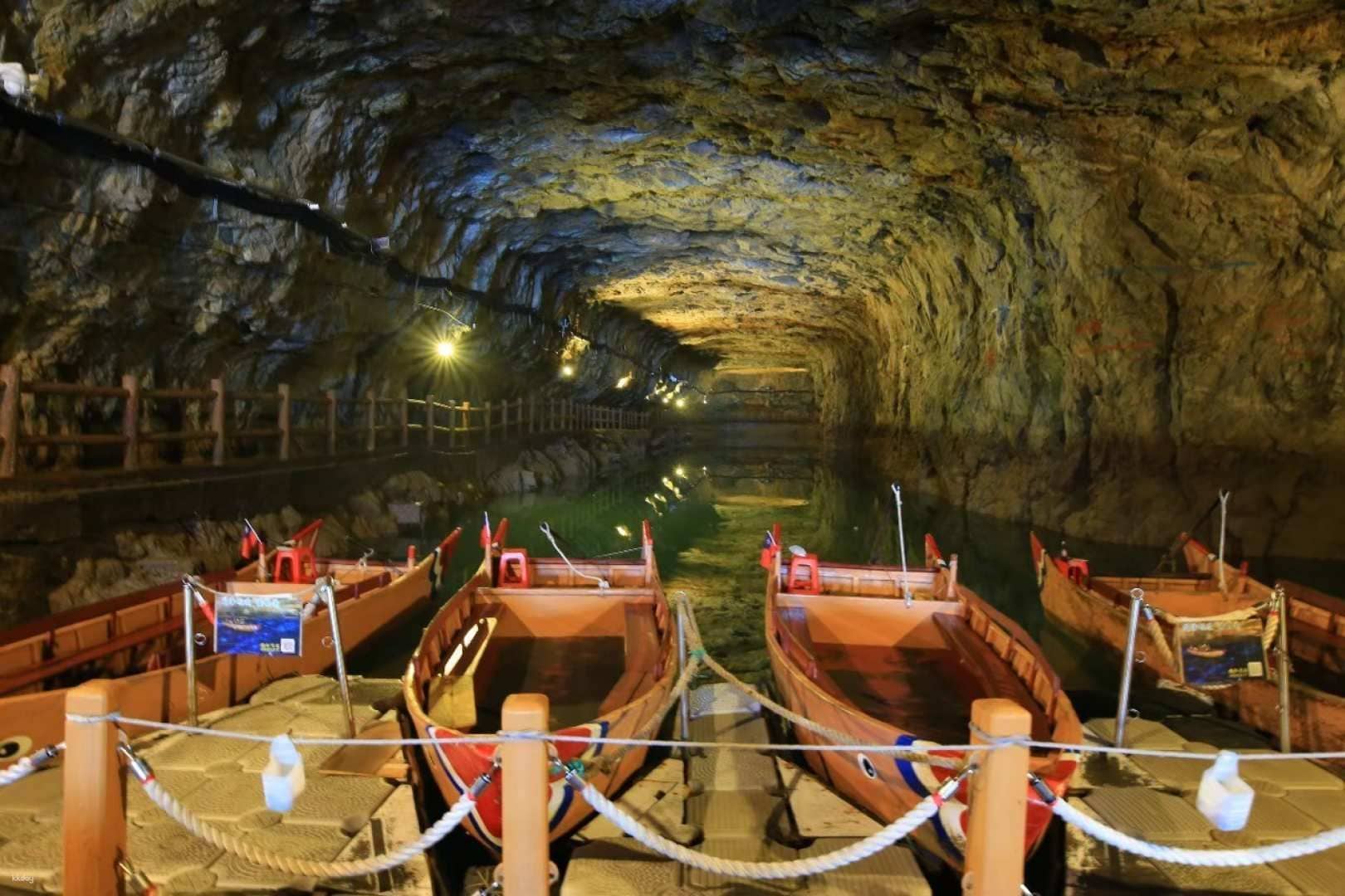 Beihai Tunnel Rocking Boat: Dreamy Secret Experience | Matsu Nangan, Taiwan