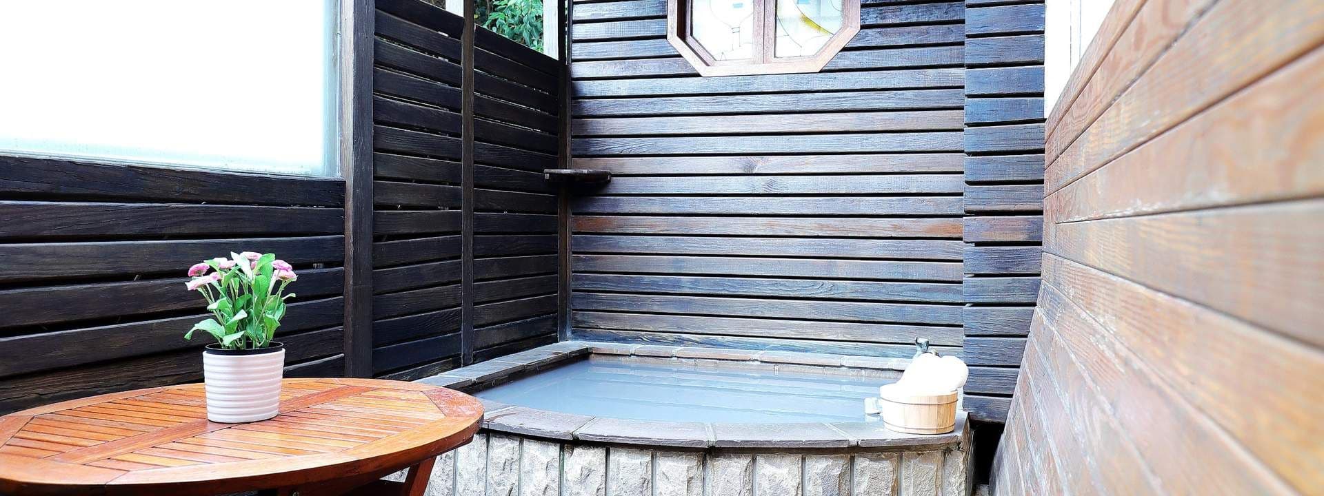 ประสบการณ์น้ำพุร้อนในเบ๋อตู้ที่โรงแรม Phoenix Pavilion Hot Spring ในไทเป