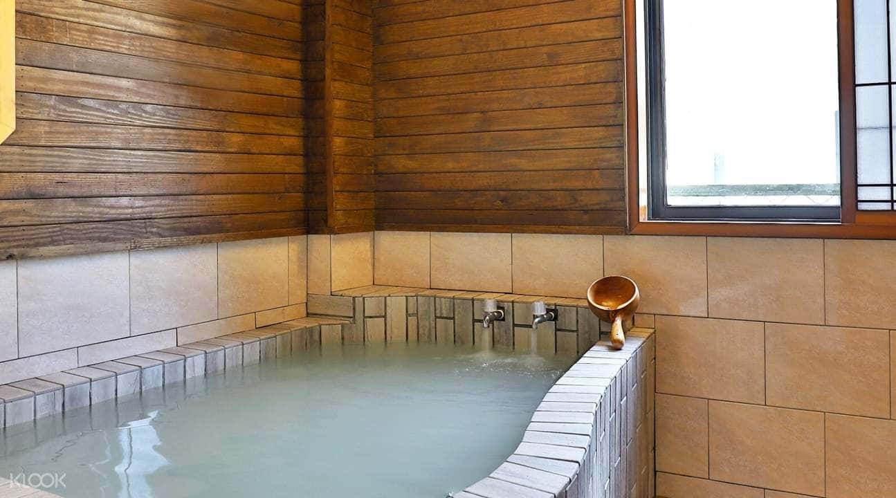 ประสบการณ์น้ำพุร้อนในเบ๋อตู้ที่โรงแรม Phoenix Pavilion Hot Spring ในไทเป3