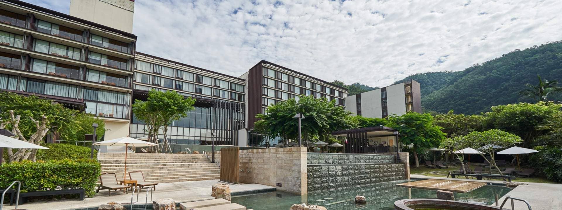 บริการแช่น้ำพุร้อนกลางแจ้งที่ Hotel Royal Chiao Hsi ในอี๋หลาน