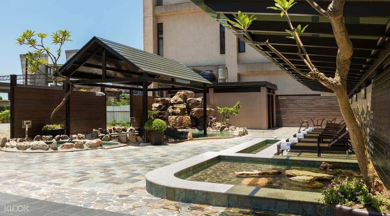 ประสบการณ์อาบน้ำแร่ส่วนตัวพร้อมบุฟเฟ่ต์อาหารค่ำที่โรงแรม Chuang Tang Spring2