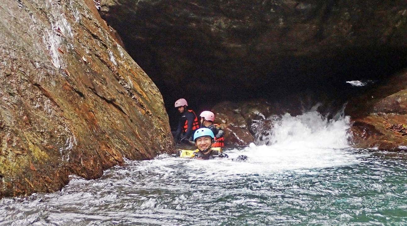 River Tracing and Rock Diving Experience at Jinyue Waterfall3