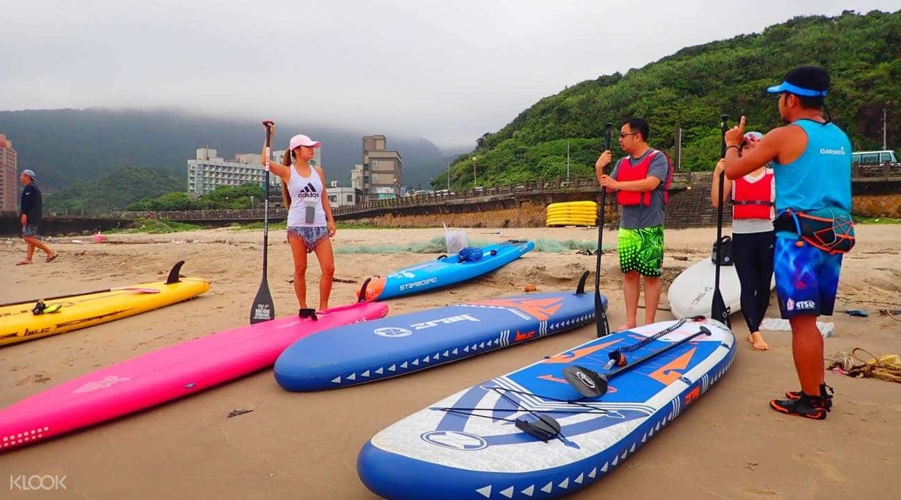 Stand-Up Paddle Boarding Experience in Yehliu1