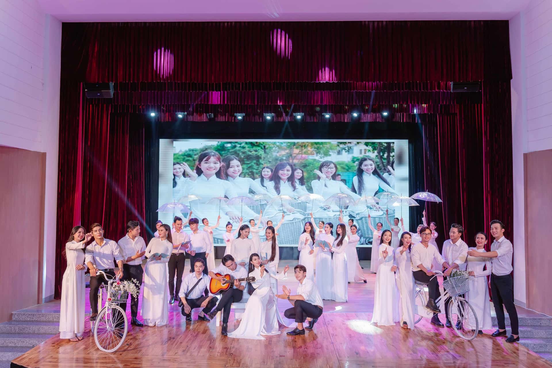 Ao Dai Show in Da Nang1