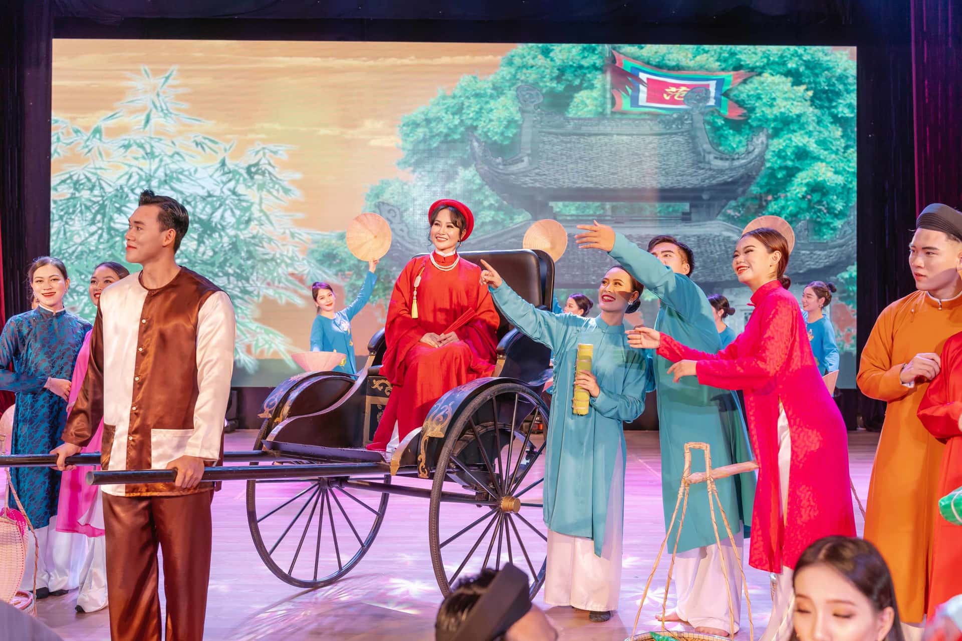 Ao Dai Show in Da Nang3