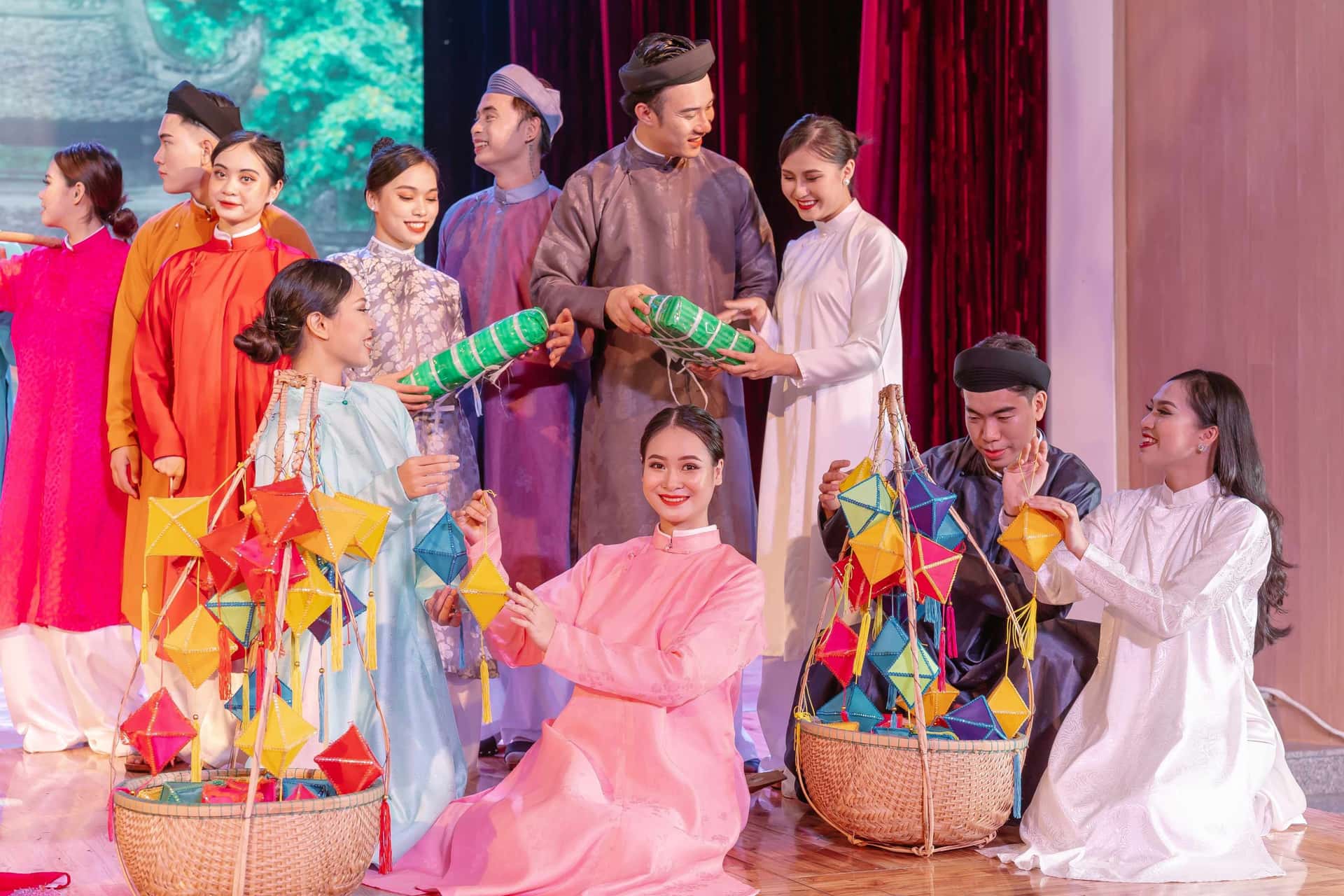Ao Dai Show in Da Nang2