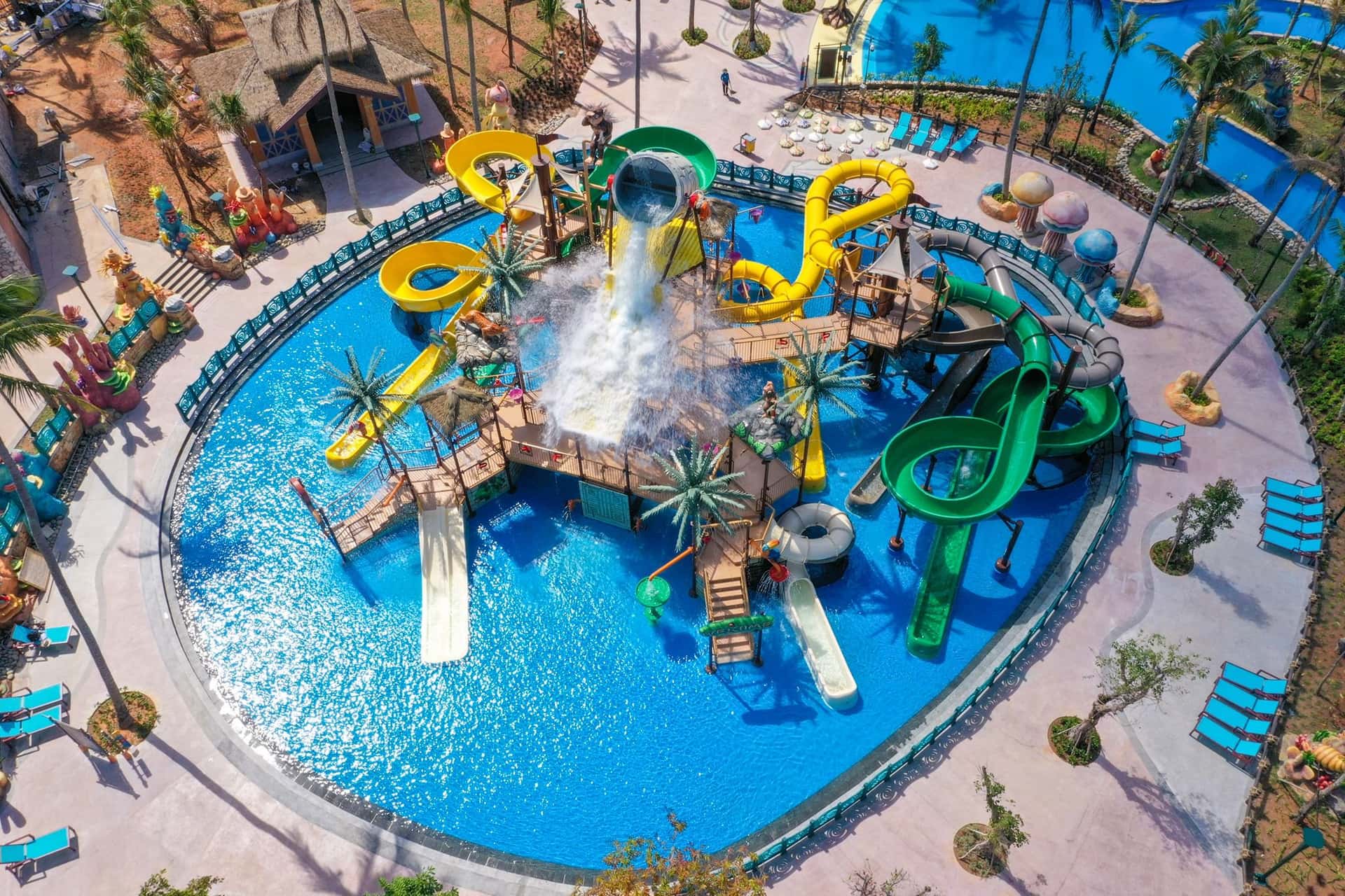 Discover Phu Quoc 4 Islands By Speed Boat, Aquatopia Water Park And Hon Thom Cable Car2